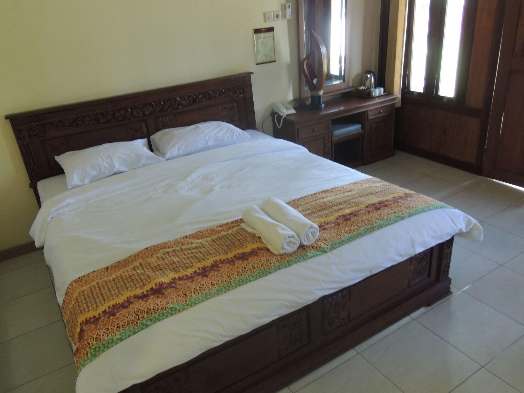 Balkondes Karanganyar Pottery Academy Hotel Magelang Buitenkant foto