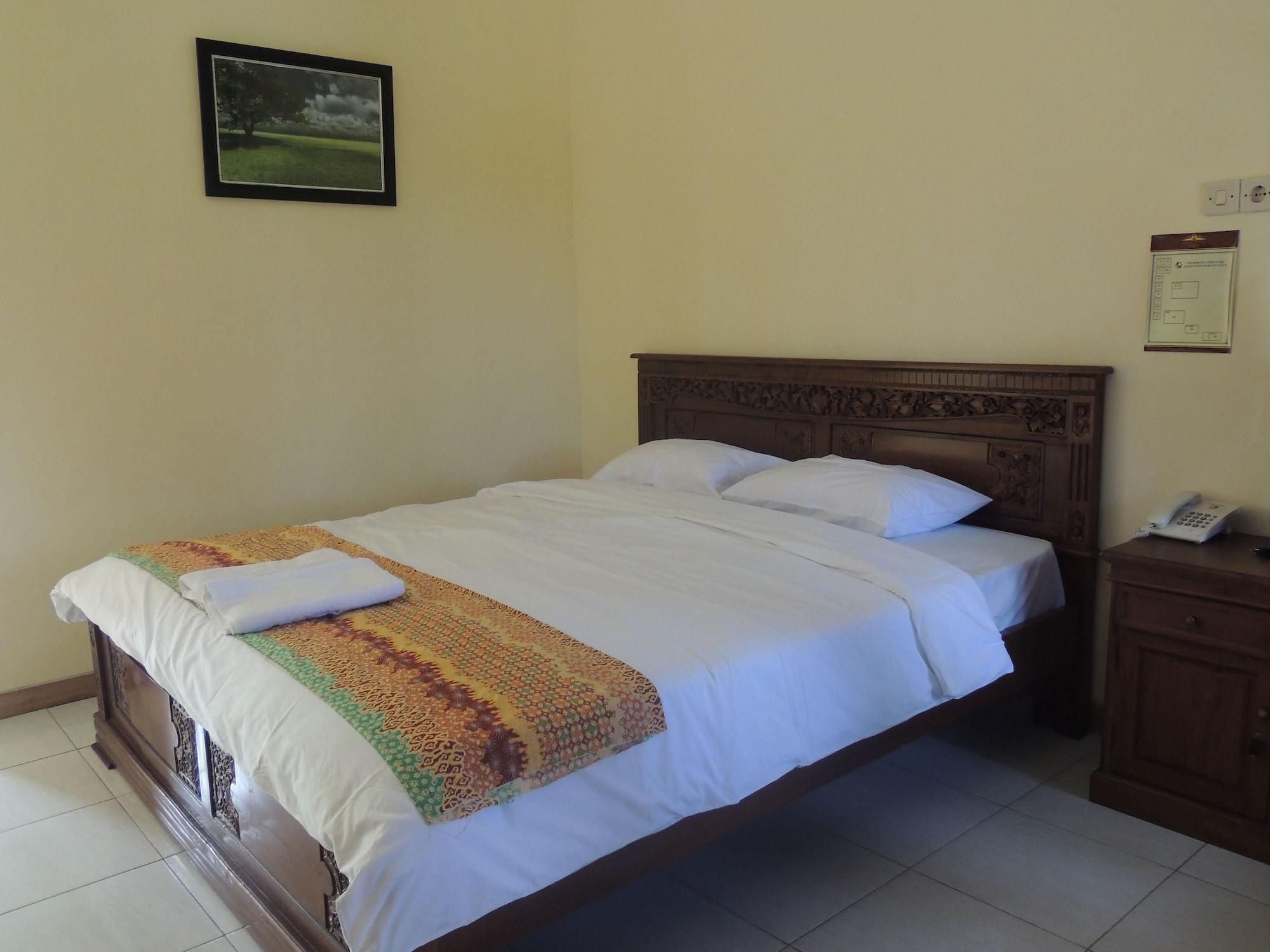 Balkondes Karanganyar Pottery Academy Hotel Magelang Buitenkant foto