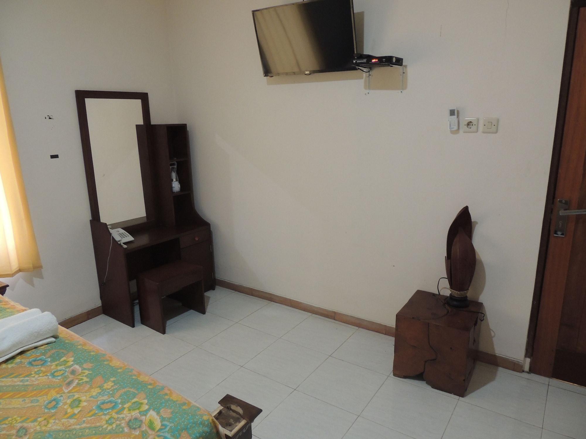 Balkondes Karanganyar Pottery Academy Hotel Magelang Buitenkant foto